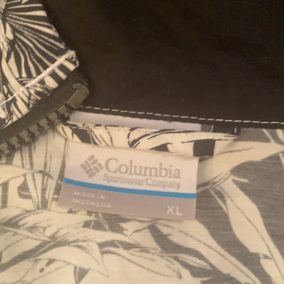 Colombia Spring jacket with hood, XL, NWT - Picture 10 of 10